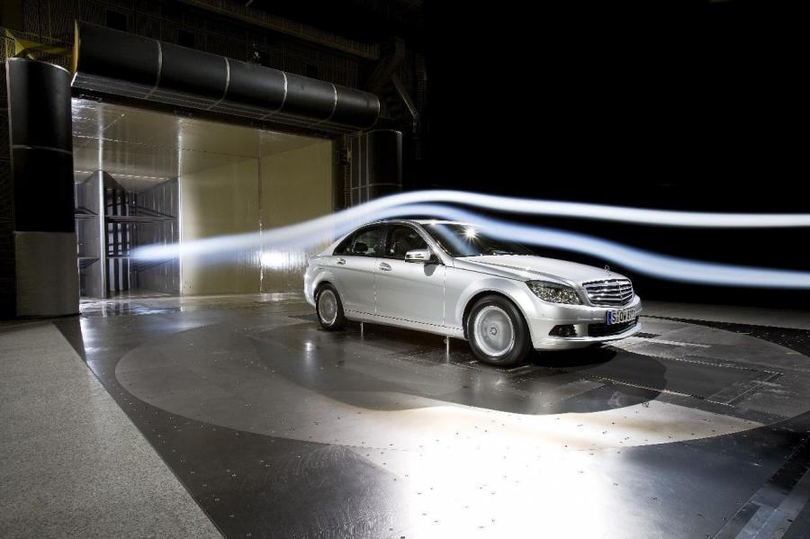  Mercedes-Benz C-Class 2008 года  (фото 12 из 27)